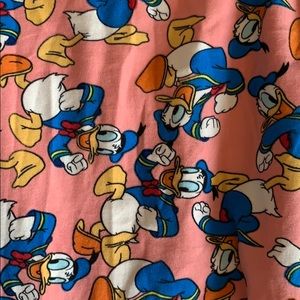 Tall and curvy Lula roe Donald Duck leggings